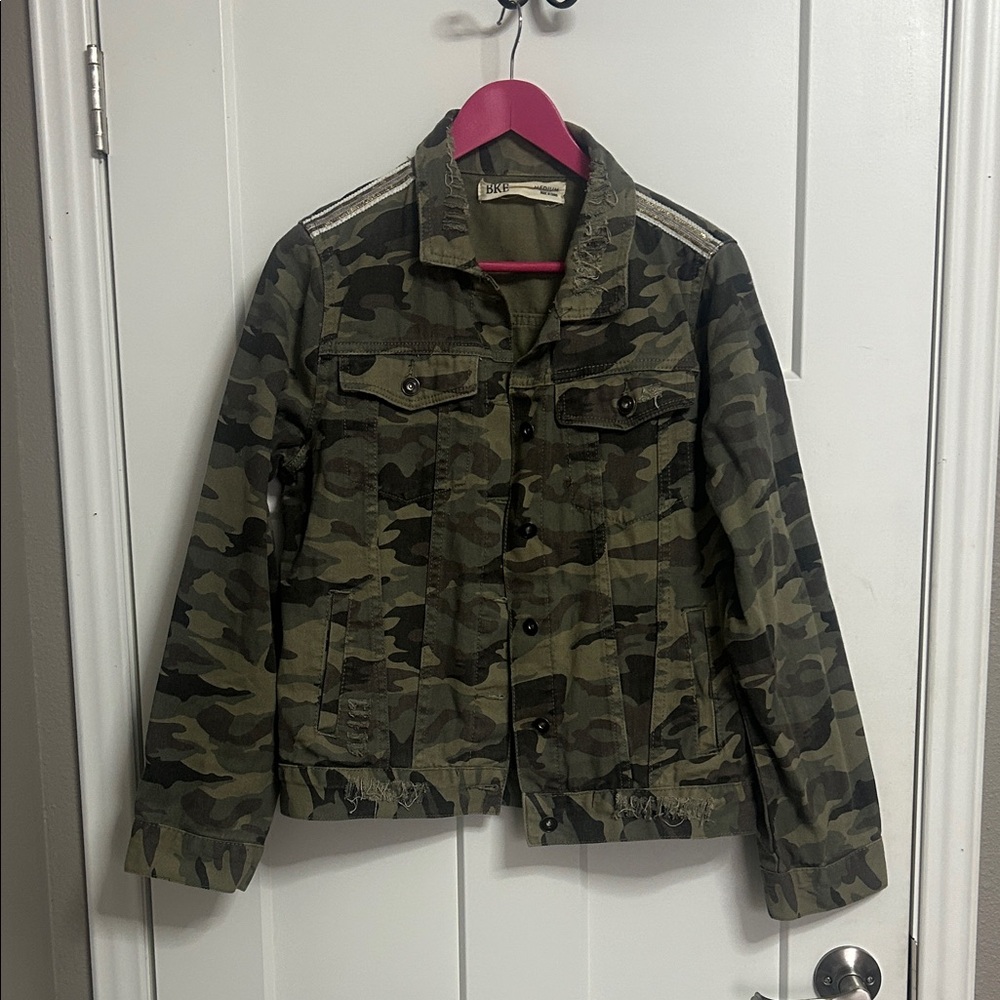 BKE Distressed Camouflage Jacket